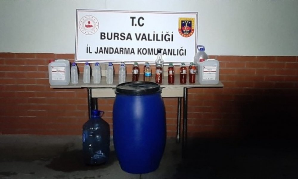 İnegöl’de çok miktarda sahte alkol ele geçirildi